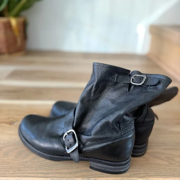 Frye Veronica Engineer Boot - Picture 2 of 3